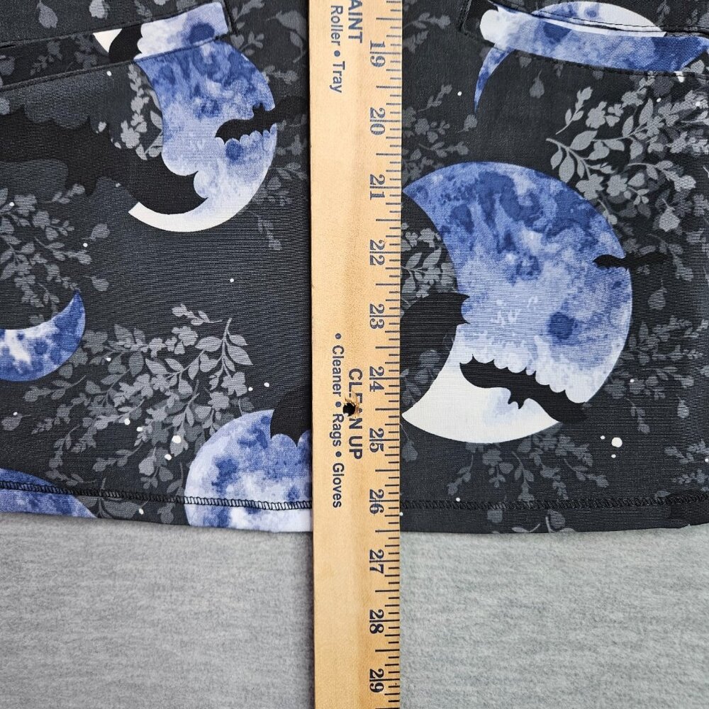 Healing Hands Jessi Scrub Y-neck Yoga Zip Wichket Moon Top Size M NEW - Picture 8 of 9